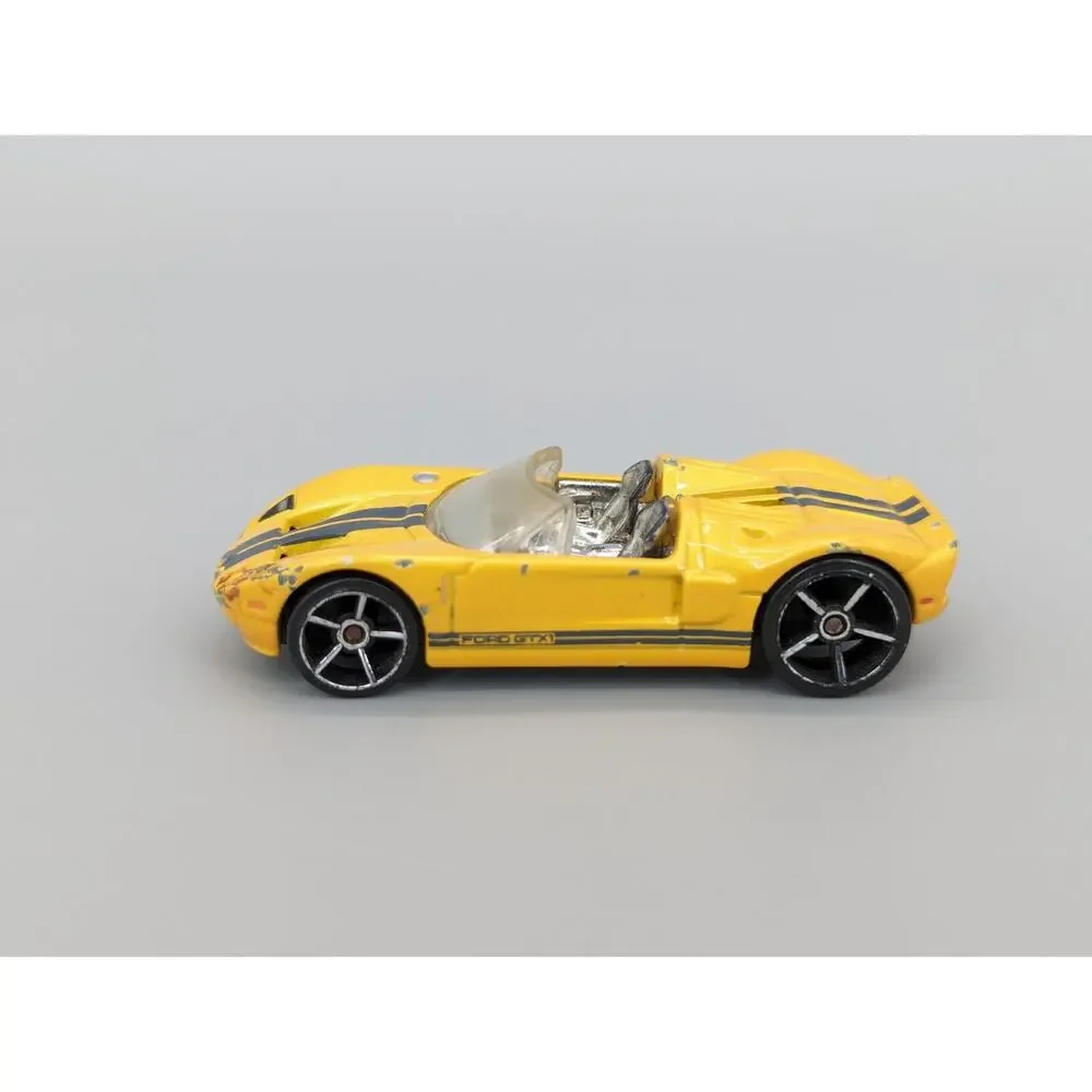 Mattel Hot Wheels Ford GTX-1 Yellow 2007 First Editions 1:64 Car